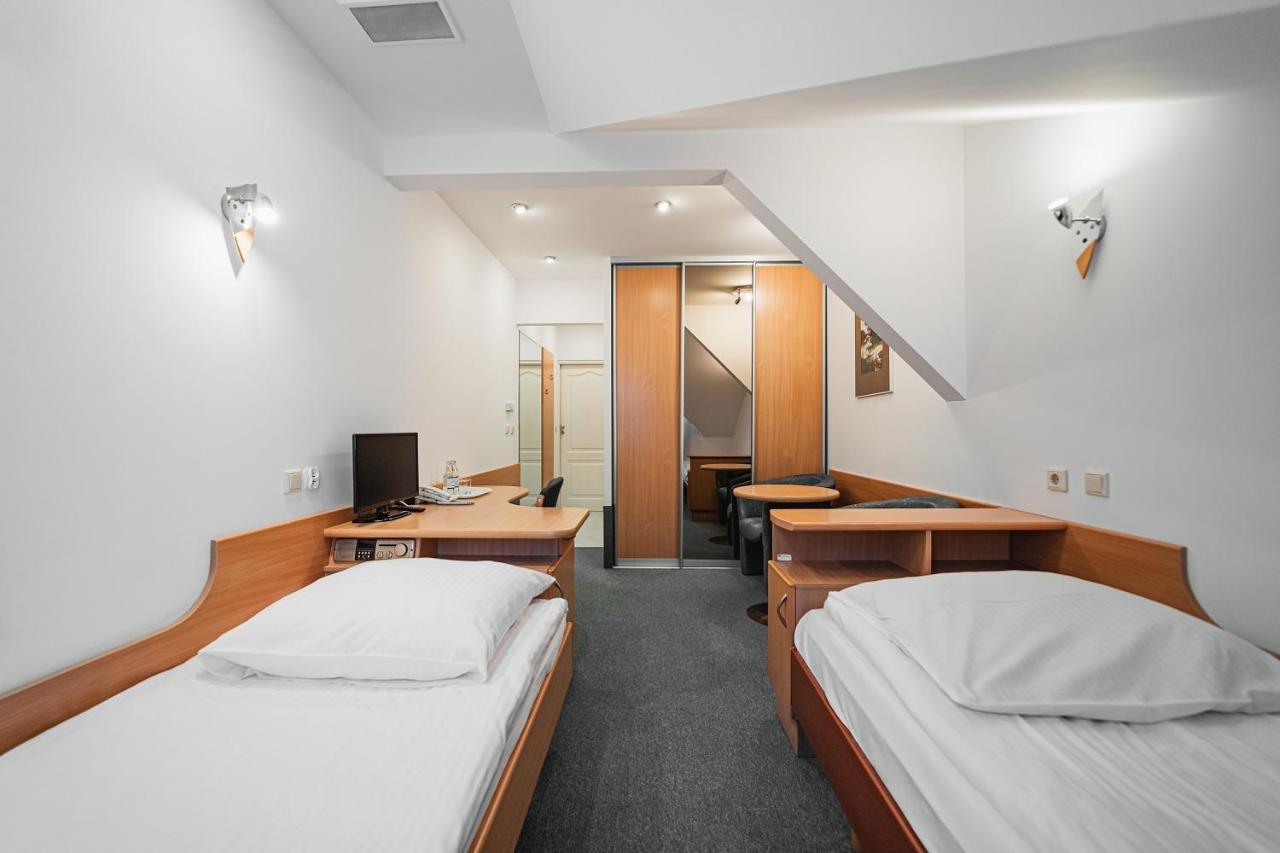 Elita Hotel & Restauracja Iwonicz-Zdrój Eksteriør billede