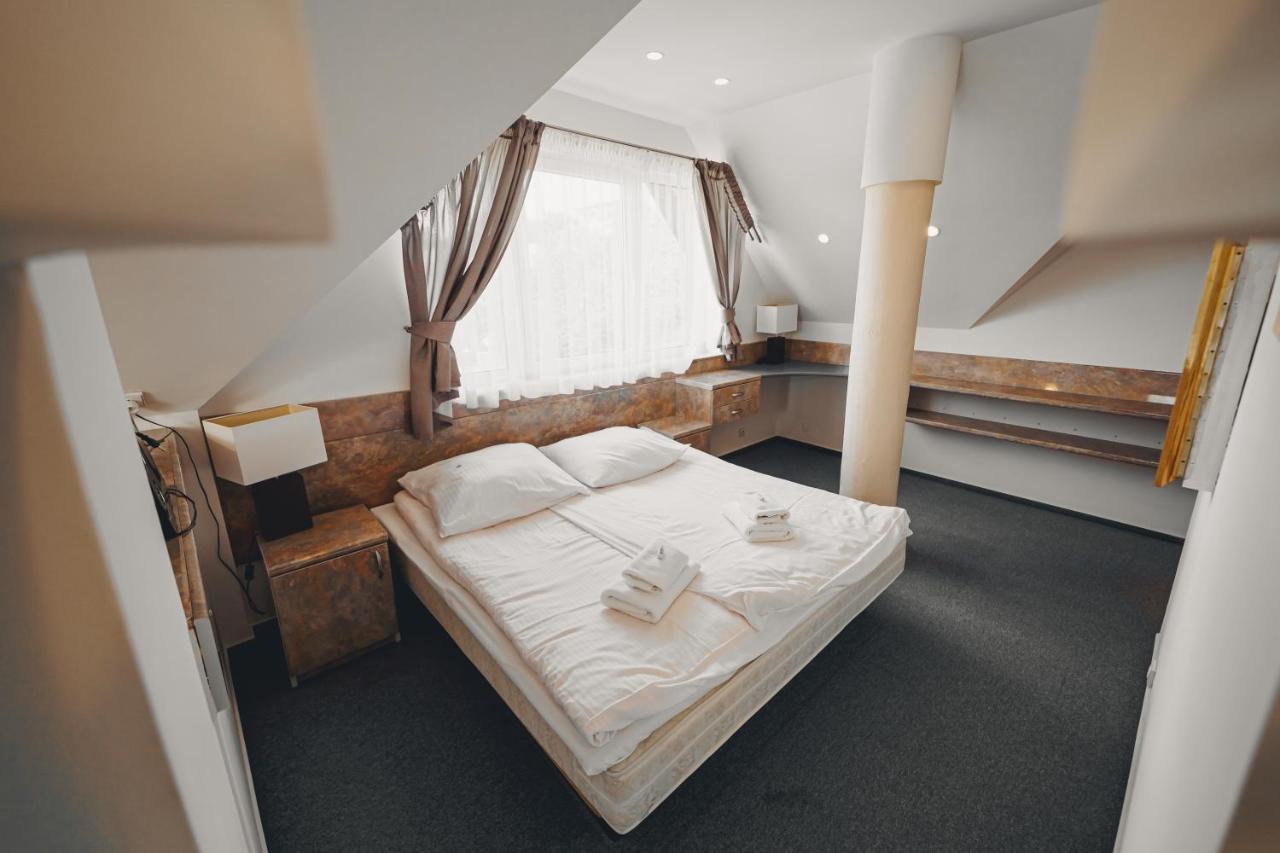 Elita Hotel & Restauracja Iwonicz-Zdrój Eksteriør billede