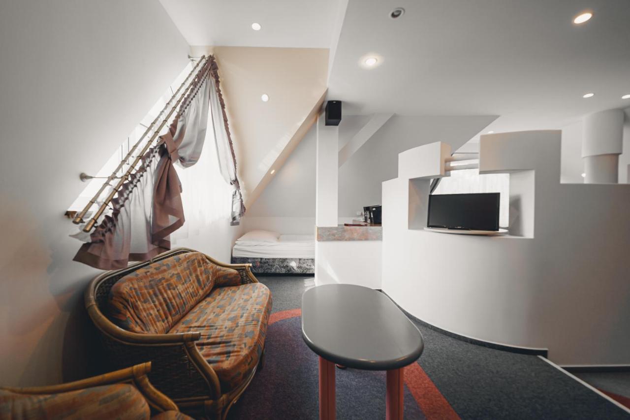 Elita Hotel & Restauracja Iwonicz-Zdrój Eksteriør billede