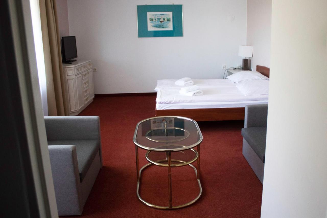 Elita Hotel & Restauracja Iwonicz-Zdrój Eksteriør billede